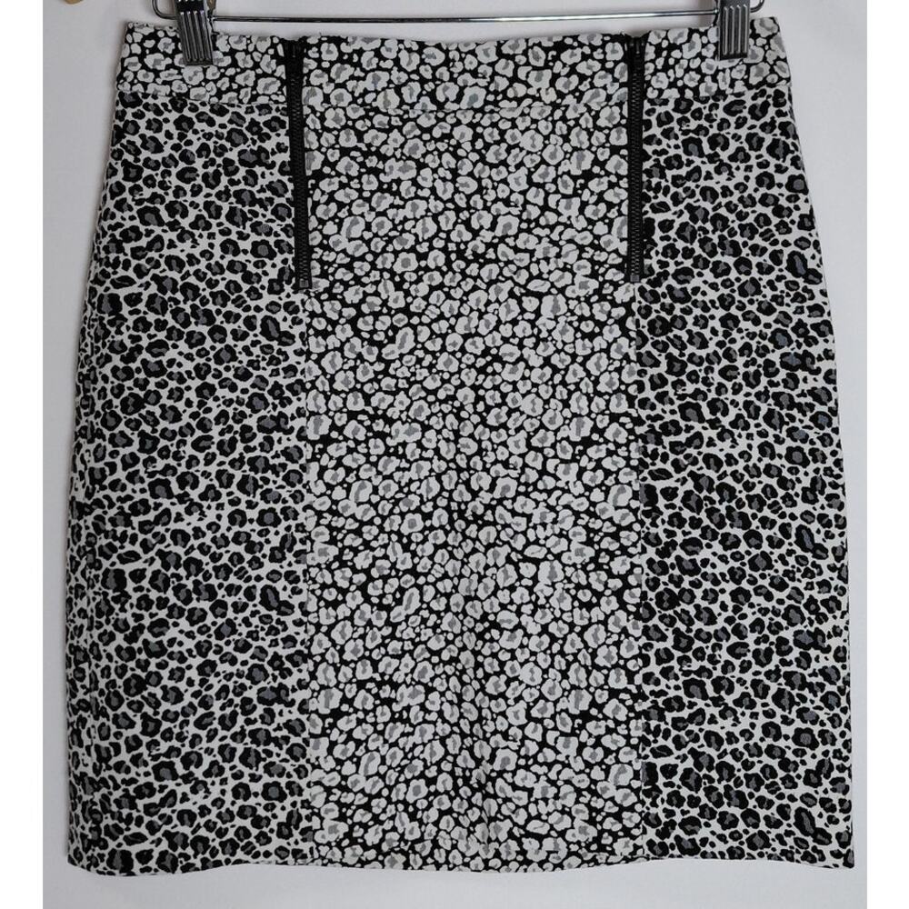 ANN TAYLOR PETITE Black White Animal Print Skirt Women Size 4P